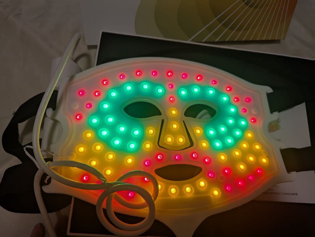 カレントボディ　LED 4イン1 マスク