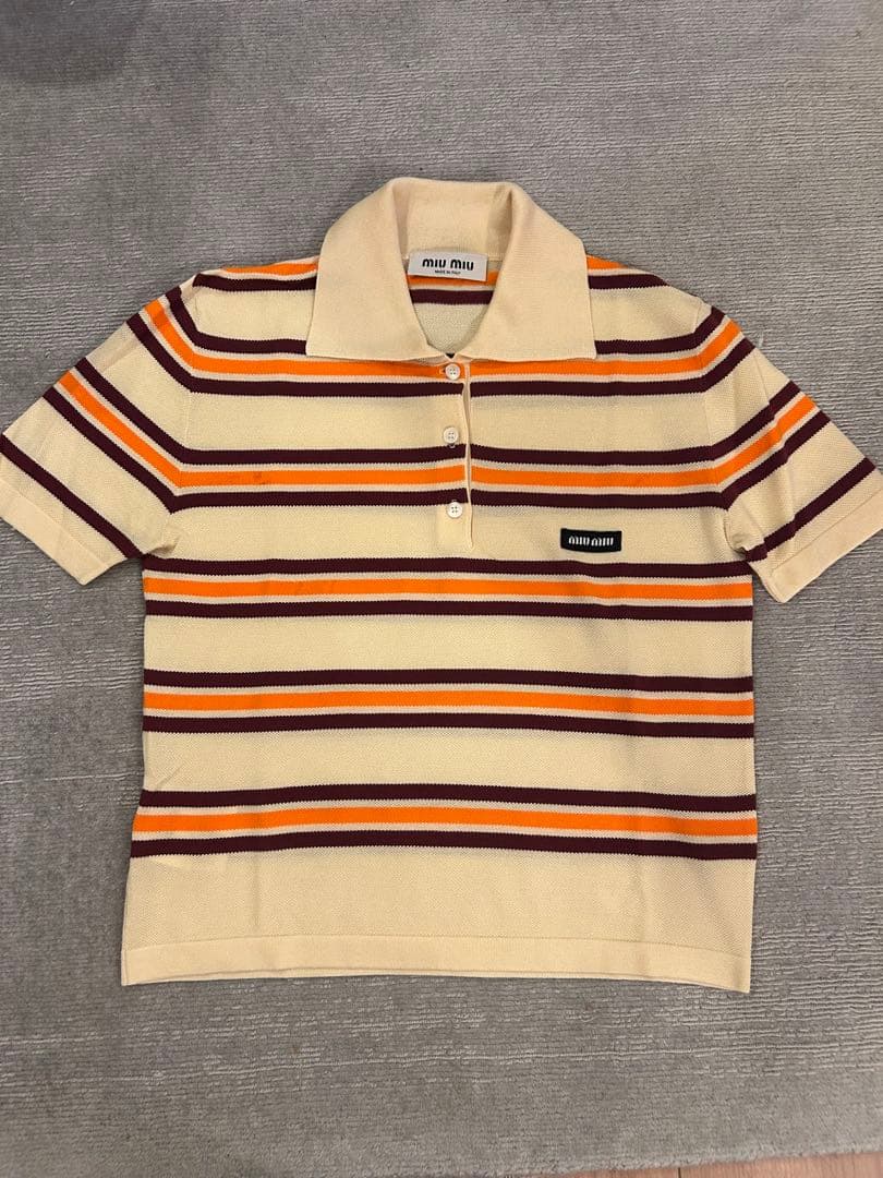 Miu Miu コットンシルク ストライプ 半袖ポロシャツ ブランドロゴ付き