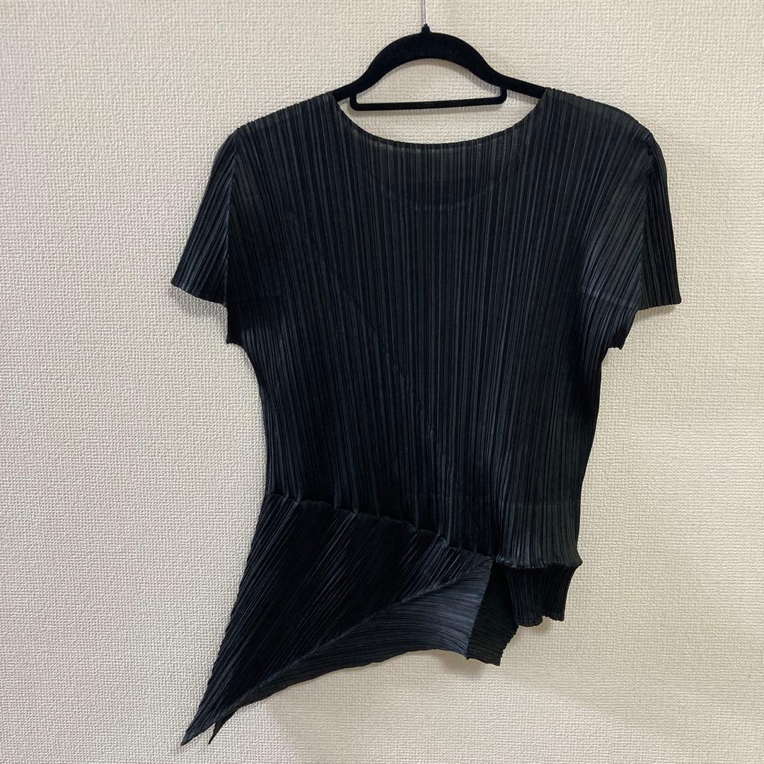 イッセイミヤケ　プリーツプリーズ変形トップスブラックLサイズ