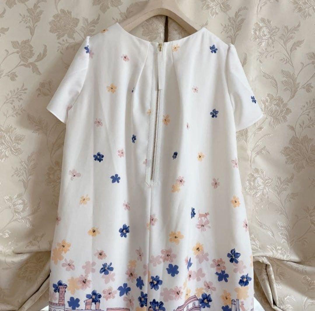 美品 大きいサイズ ローズティアラ 花柄 街柄 ワンピース