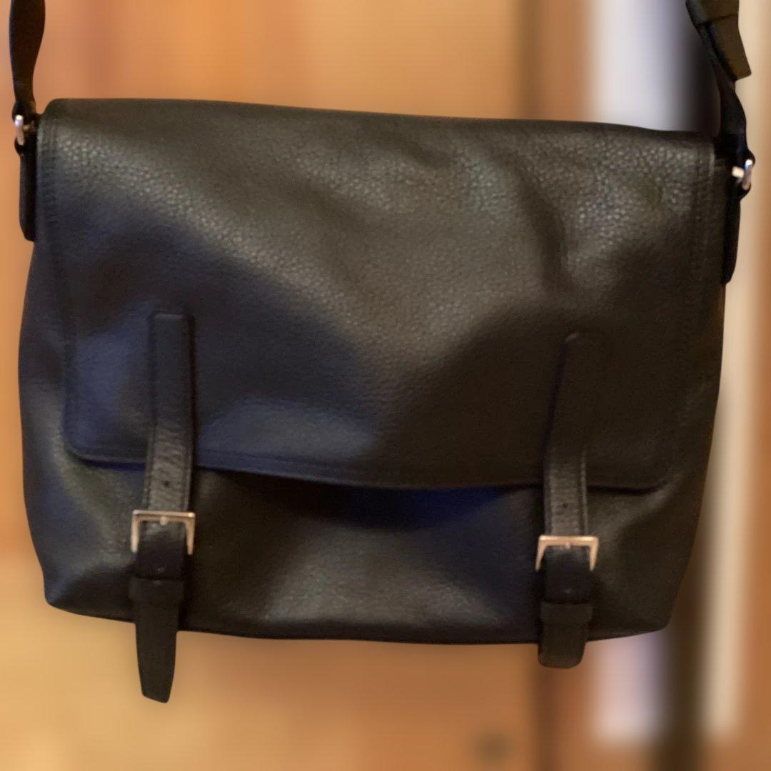 FUJITAKA フラップ付きショルダーバッグ