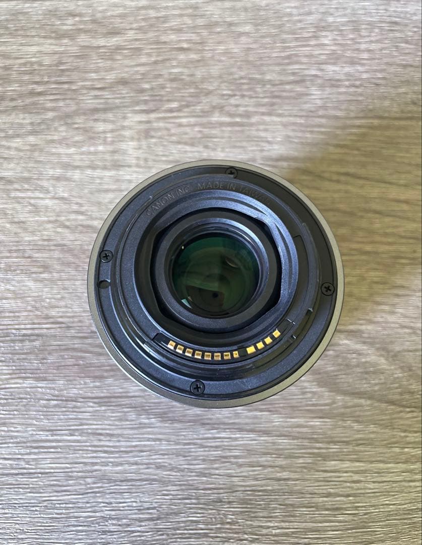 ほぼ未使用　CANON RF24-50mm F4.5-6.3 IS STM