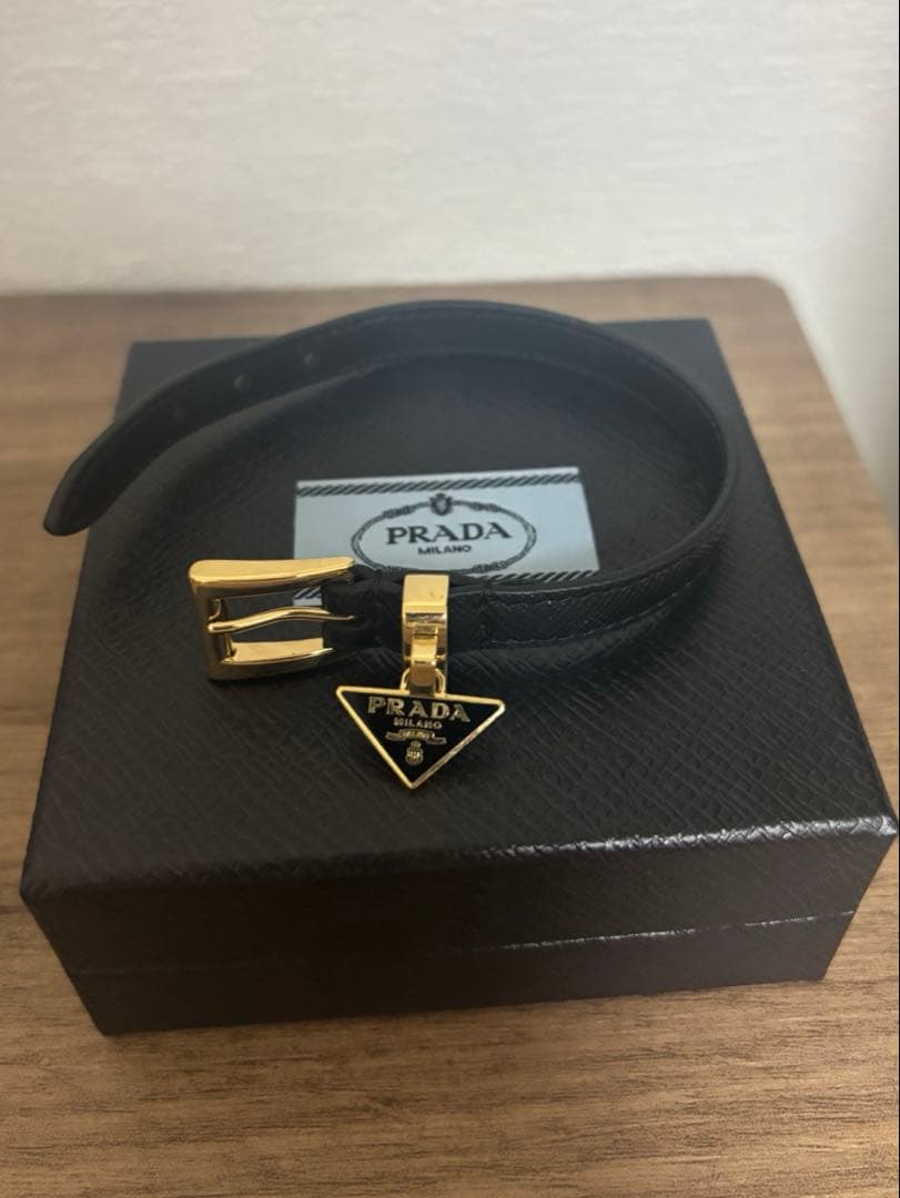 【美品】PRADA ブラックレザーベルト ゴールドバックル