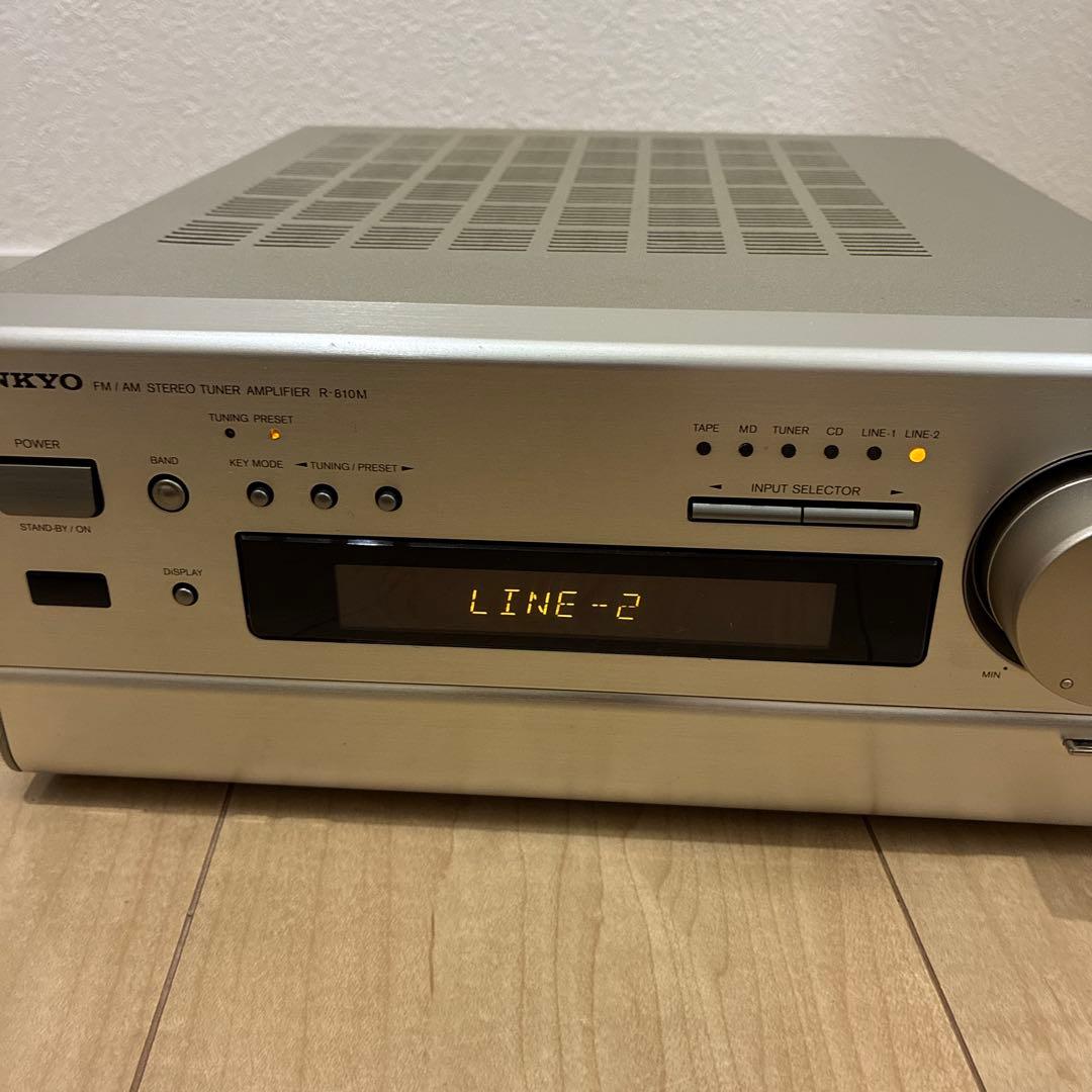 onkyo R-810M チューナー内蔵アンプです いい音です！！