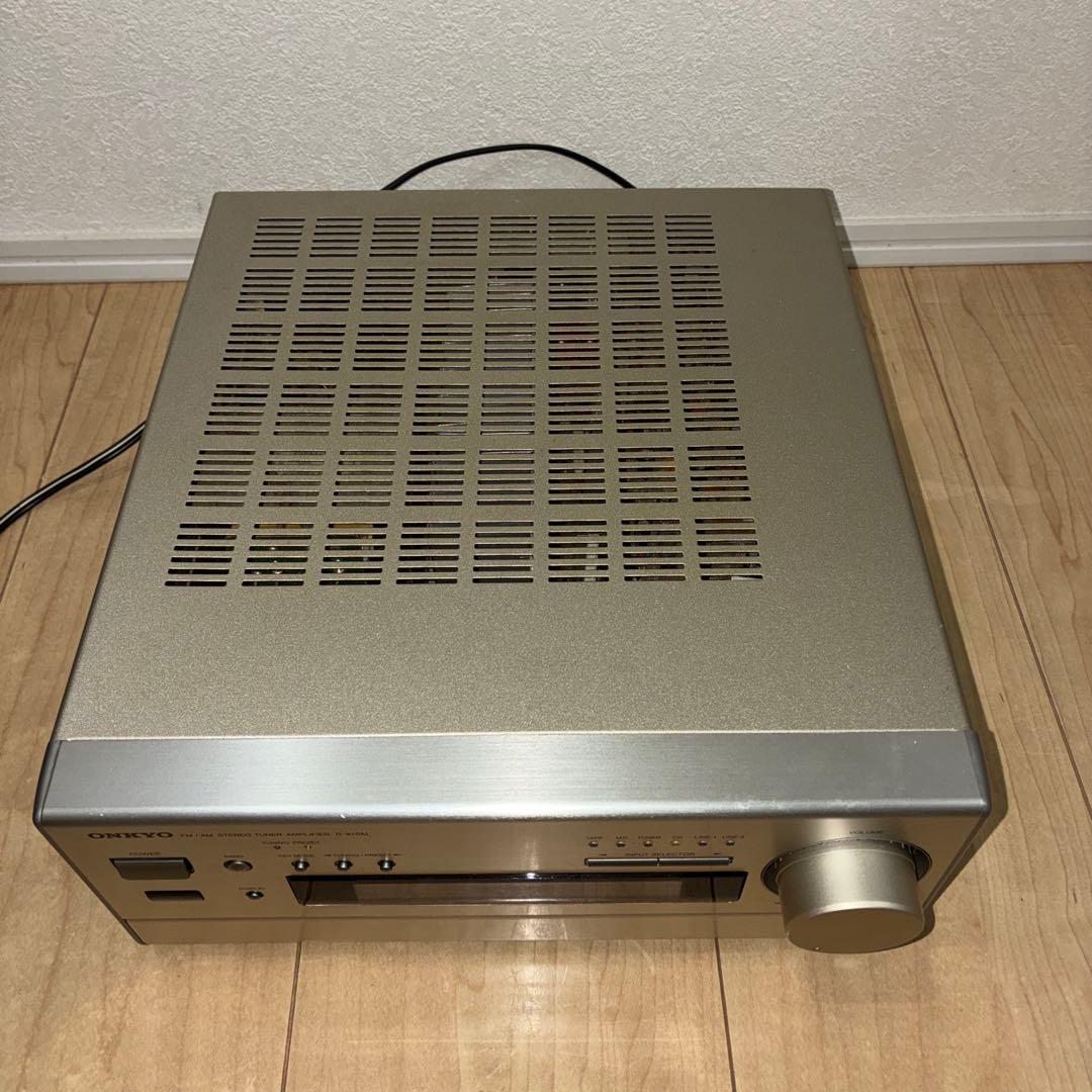 onkyo R-810M チューナー内蔵アンプです いい音です！！