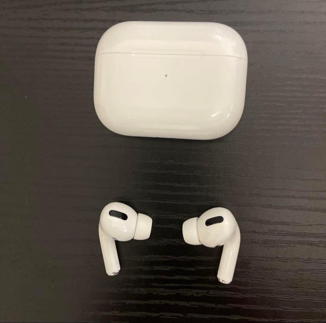 Apple AirPods Pro ホワイト 充電ケース付き