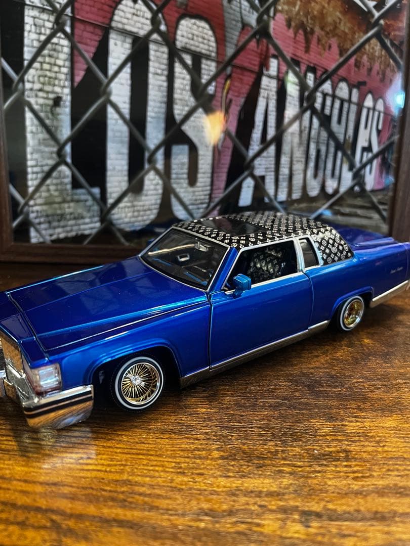 ア*プ様 1/24 キャデラック DONK カスタム品