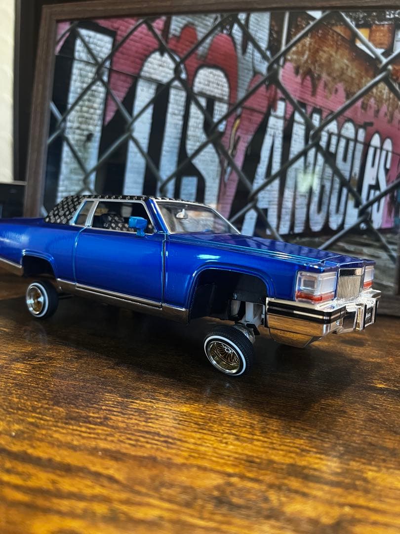 ア*プ様 1/24 キャデラック DONK カスタム品