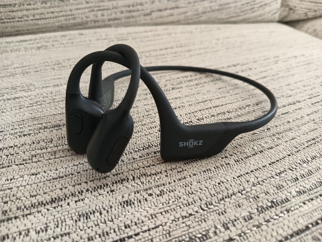 Shokz OpenRun Pro S810 ケース付き