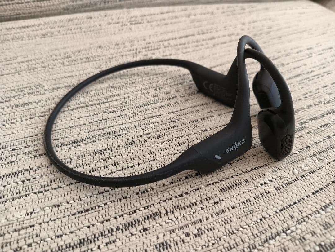 Shokz OpenRun Pro S810 ケース付き