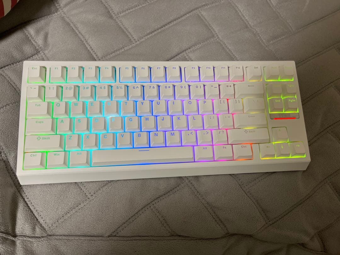 Epomaker G84 ホワイト メカニカルキーボード