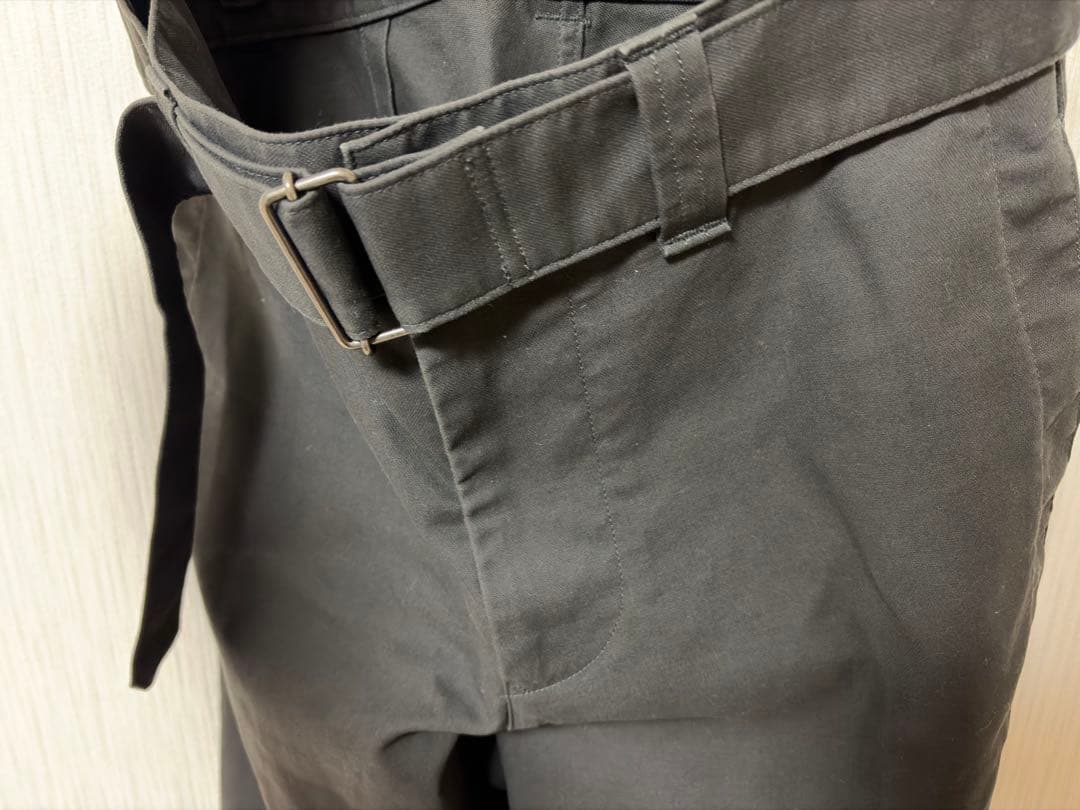 MHL. ベルト付きワークパンツ