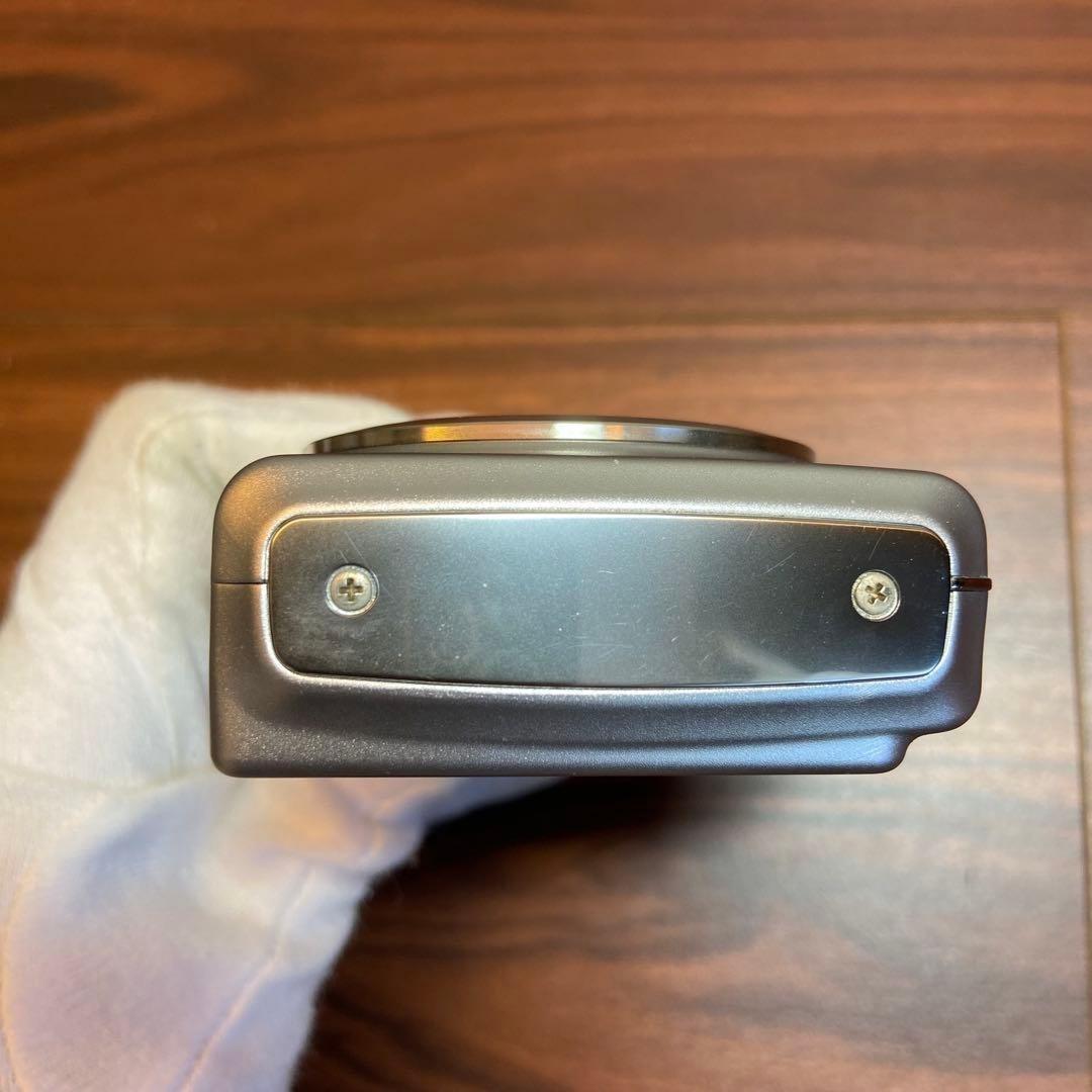 FUJIFILM FinePix F100fd デジカメ ほぼ新品 4073