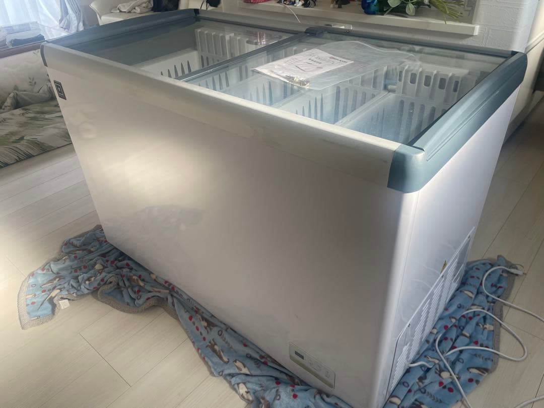 (送料込の価格です)業務用冷蔵庫