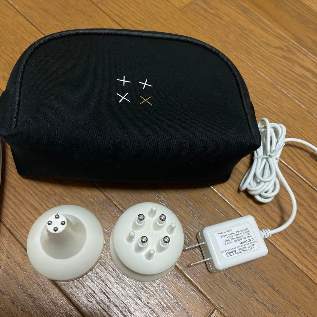 セルキュア　4TPLUS美顔器 充電器付き