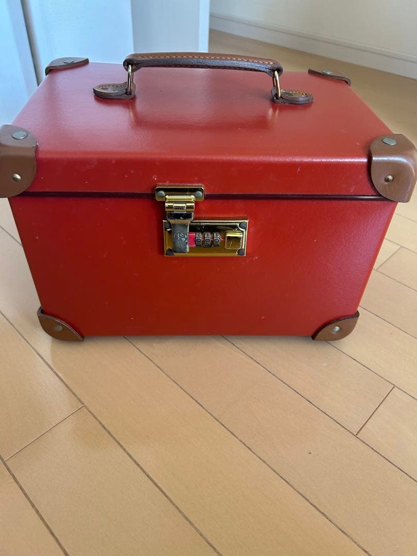 GLOBETROTTERグローブトロッター　ヴァニティケース