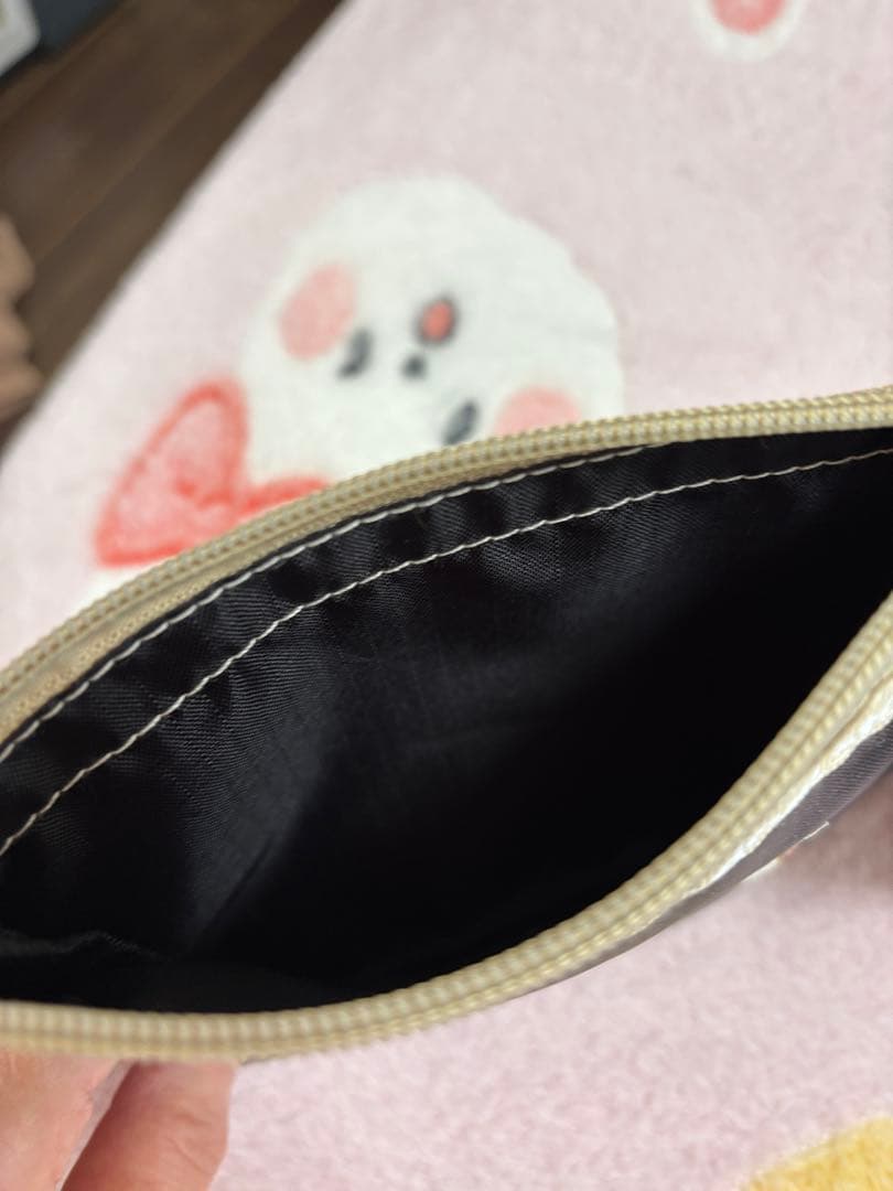 ⭕️新作⭕️サンリオとコラボ商品パーカー（Ｆ）➕非売品➕ハンカチ⭕️