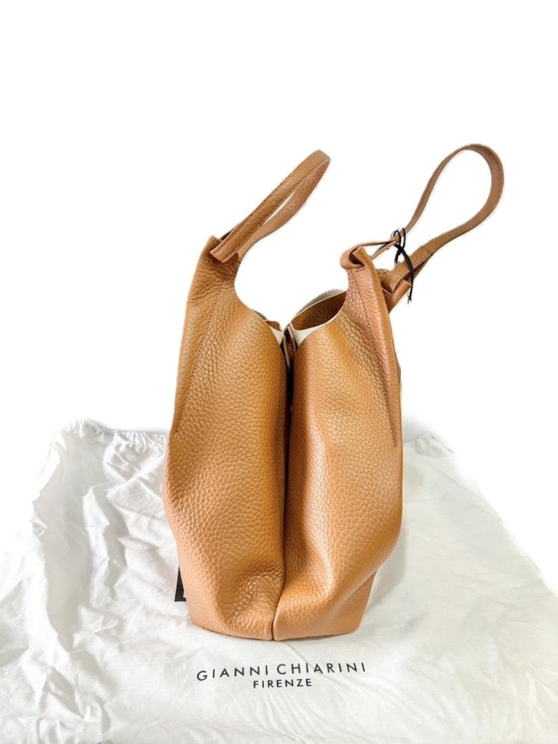 新品未使用 ジャンニキアリーニ DUA Mサイズ キャメル BS9720