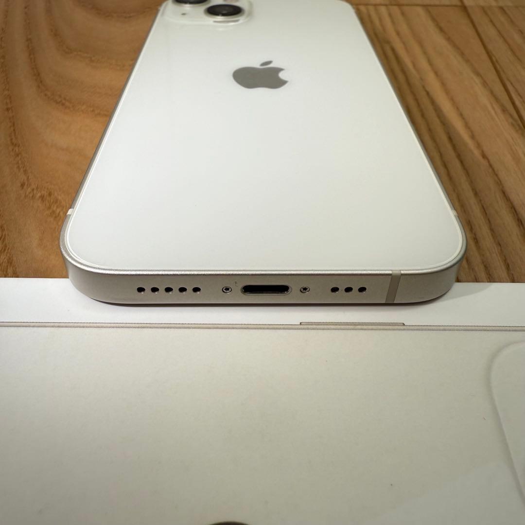 iPhone13 256㎇ スターライト 美品 バッテリ残量83% SIMフリー