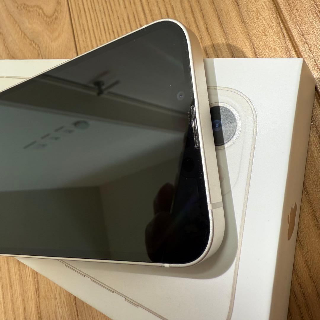 iPhone13 256㎇ スターライト 美品 バッテリ残量83% SIMフリー