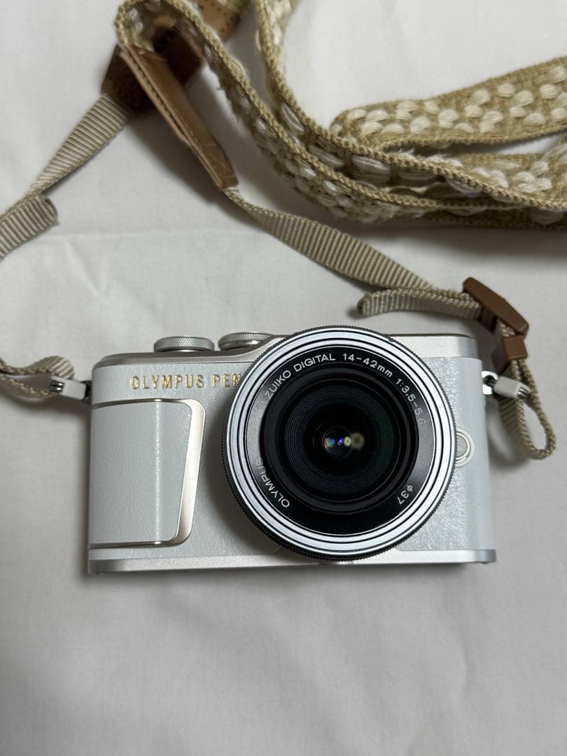 OLYMPUS PEN E-PL10 本体とレンズ2個付き