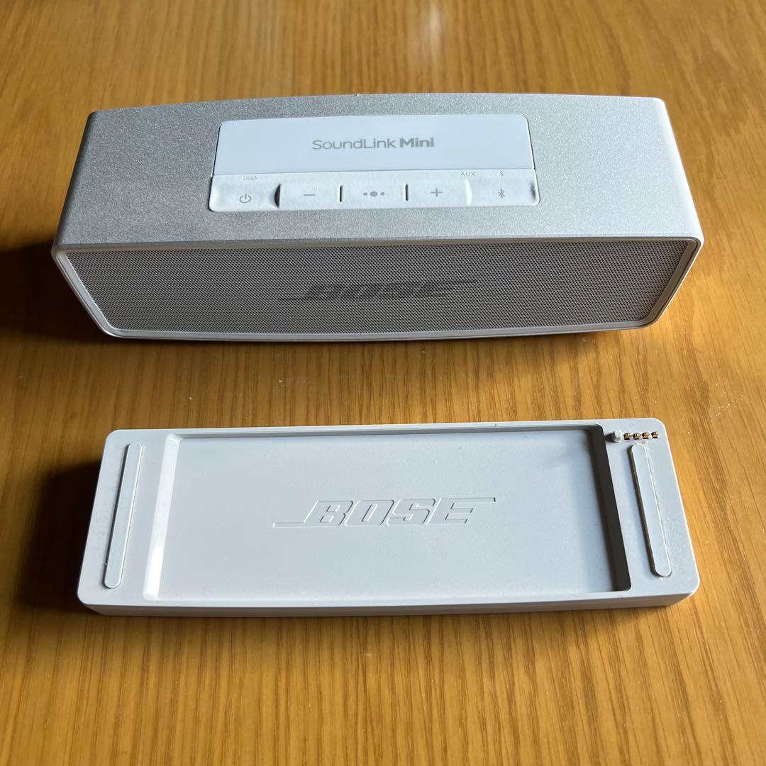 ボーズ純正充電クレードル＋Bose SoundLink Mini II