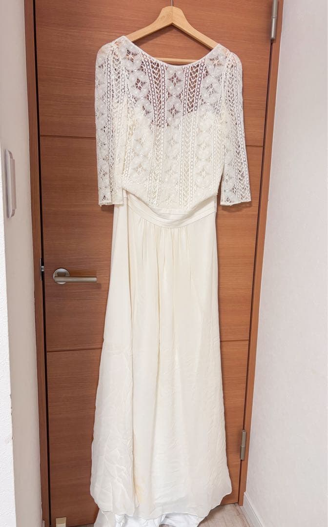 ウェディングドレス 背中開き レース　ホワイト　ロールドサガザン　palma