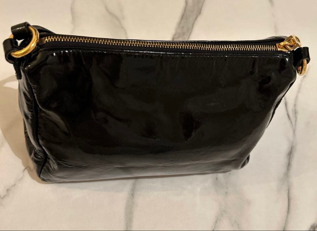 最終値下げ✨miumiu 黒 ハンドバッグ　ハートチャーム