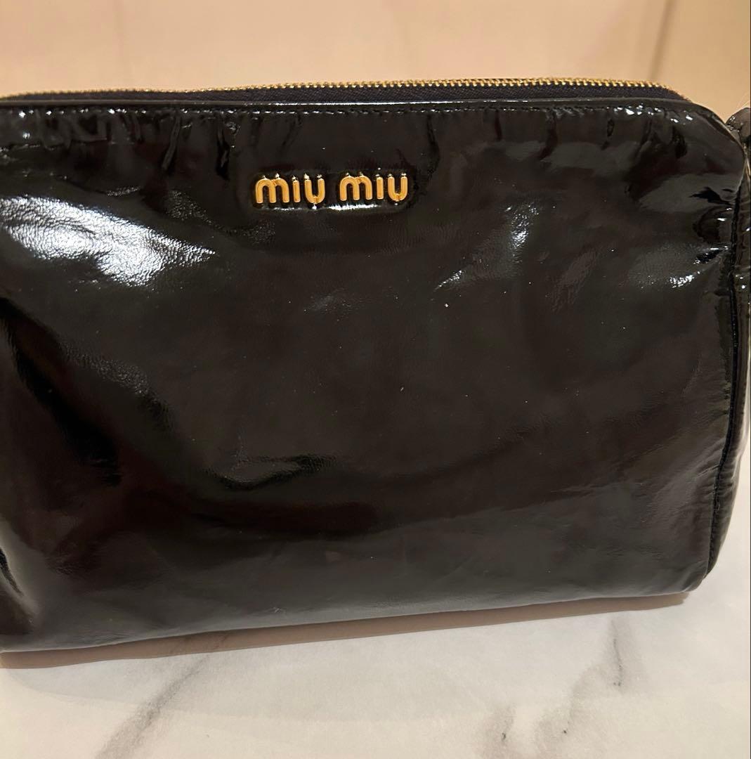 最終値下げ✨miumiu 黒 ハンドバッグ　ハートチャーム