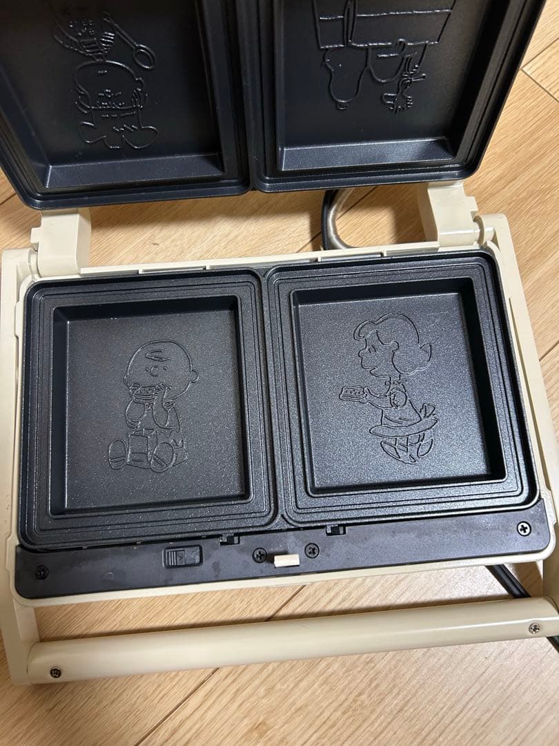 BRUNO スヌーピー　ホットサンドメーカー