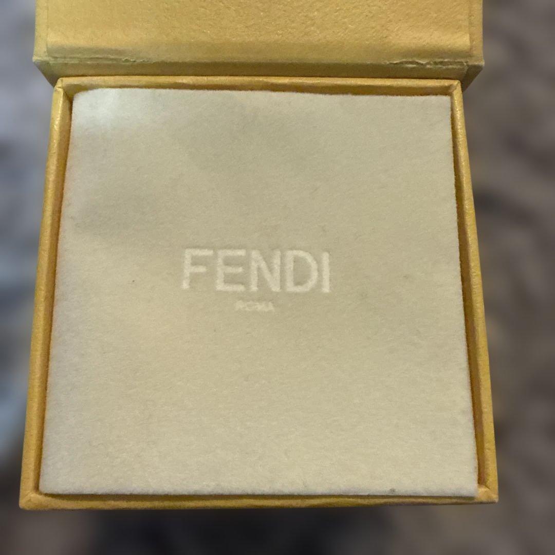 FENDI ゴールド ピアス(片耳用)