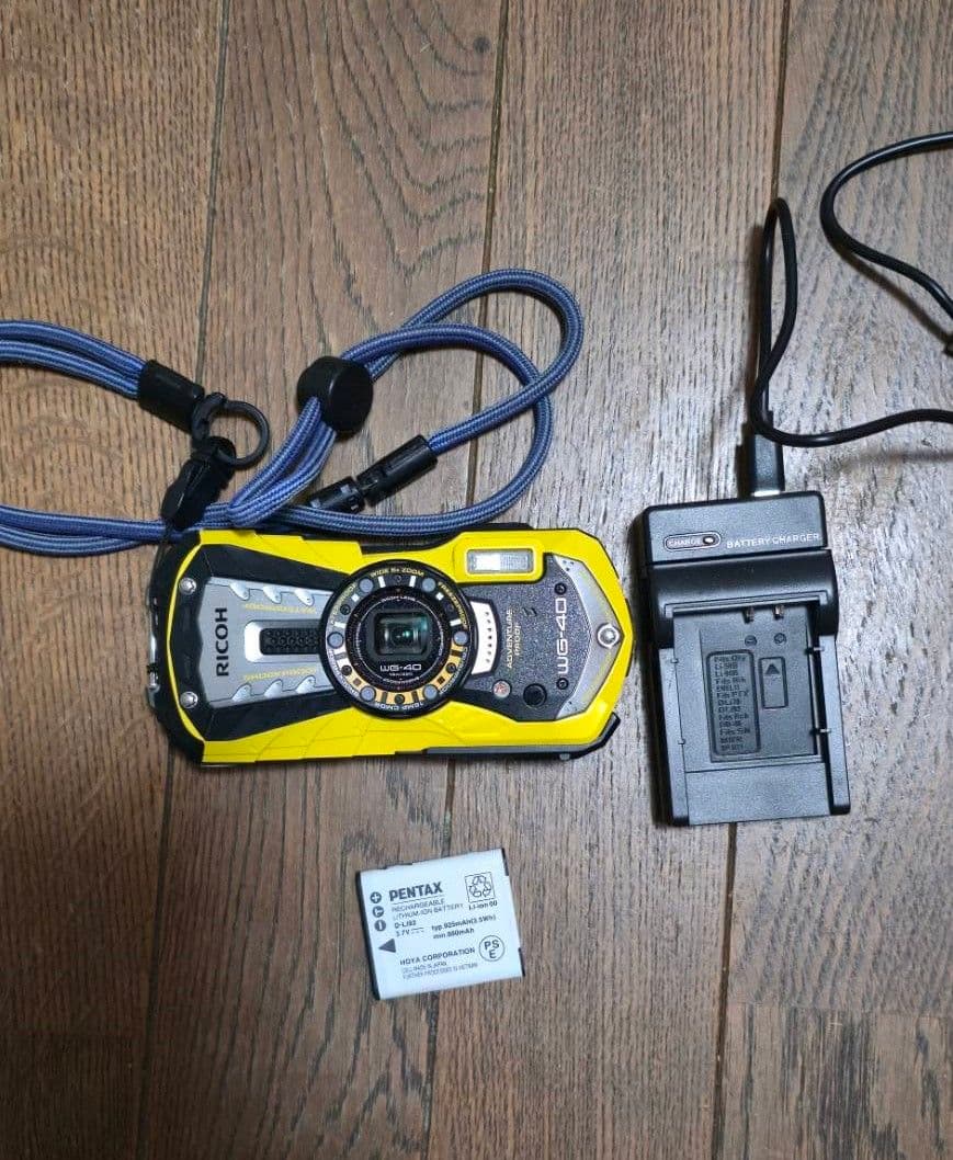 値下げ　RICOH WG-40 イエロー 防水・耐衝撃