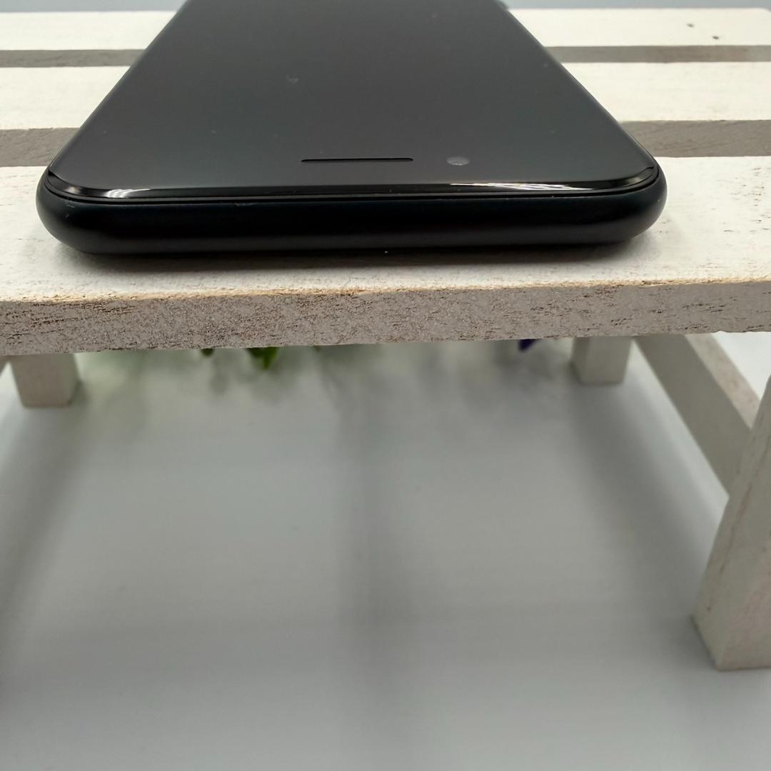 iPhone SE第3世代 64GB ミッドナイト 318