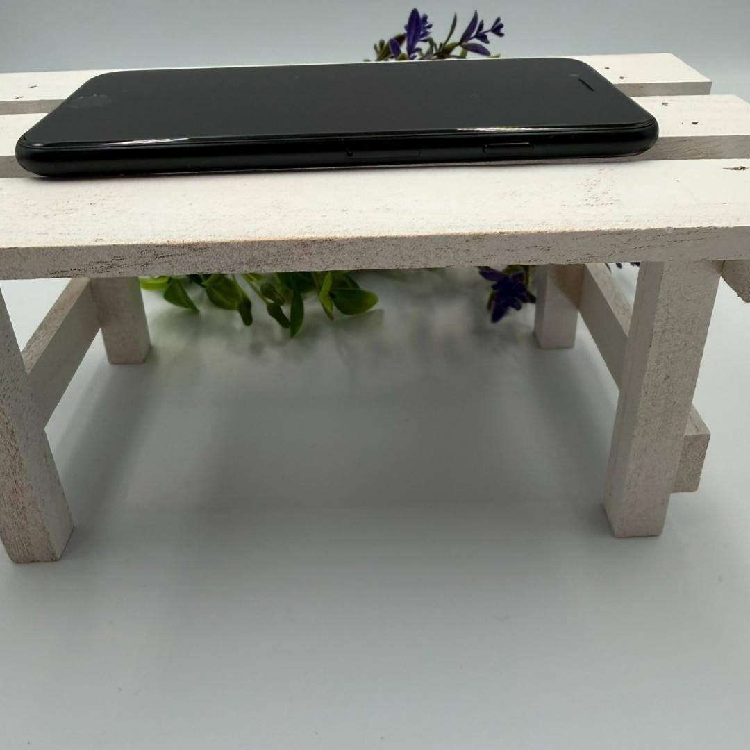 iPhone SE第3世代 64GB ミッドナイト 318