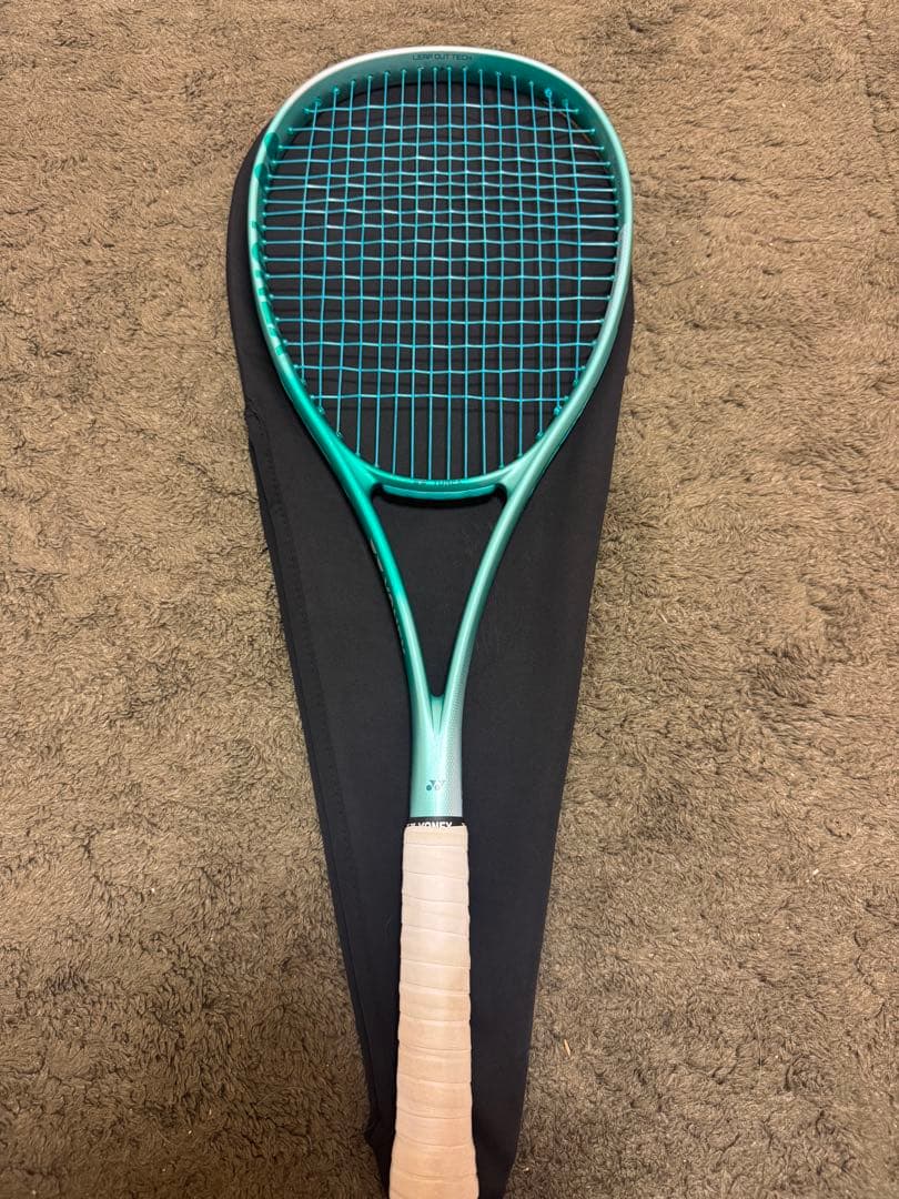 YONEX ボルトレイジ7V テニスラケット　カスタムフィット（ネーム入り）