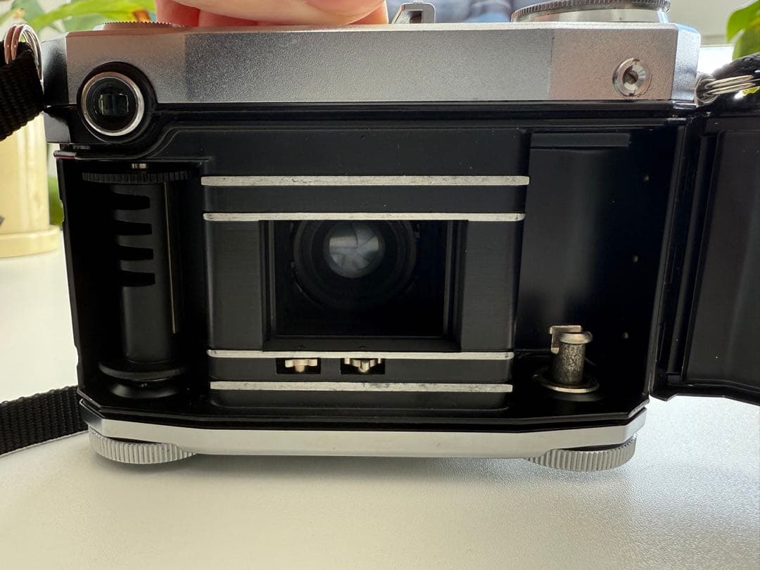 (美品)Zeiss Ikon Contessa 35mm フィルムカメラ