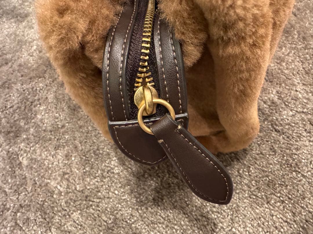 コーチ大人気　ファーバッグ　極美品