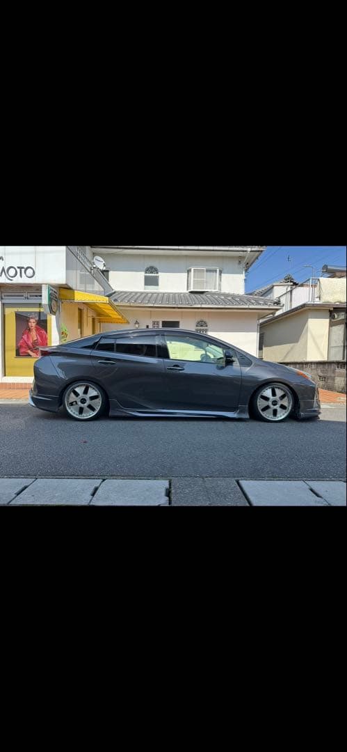 専用出品【格安ジャンク部品取り】50プリウス ZVW50 車高調 ローダウン