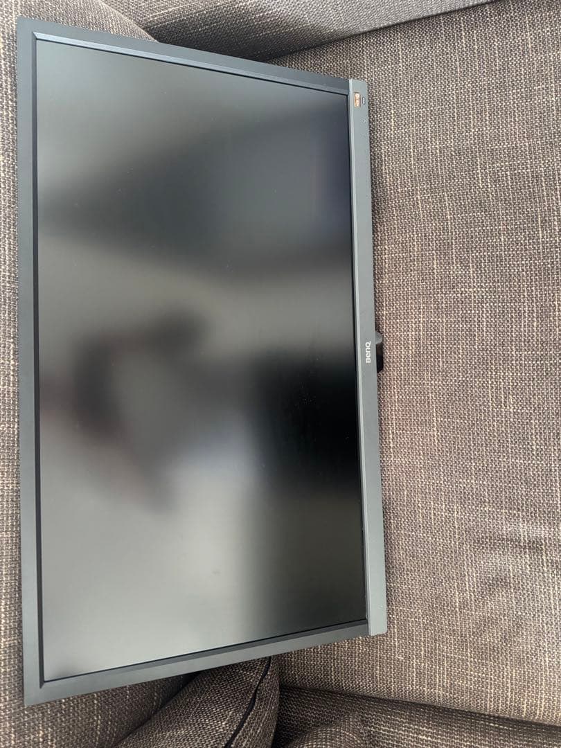 ［むぅめるく］BenQ el2870uモニター　4k 60fps 土台なし