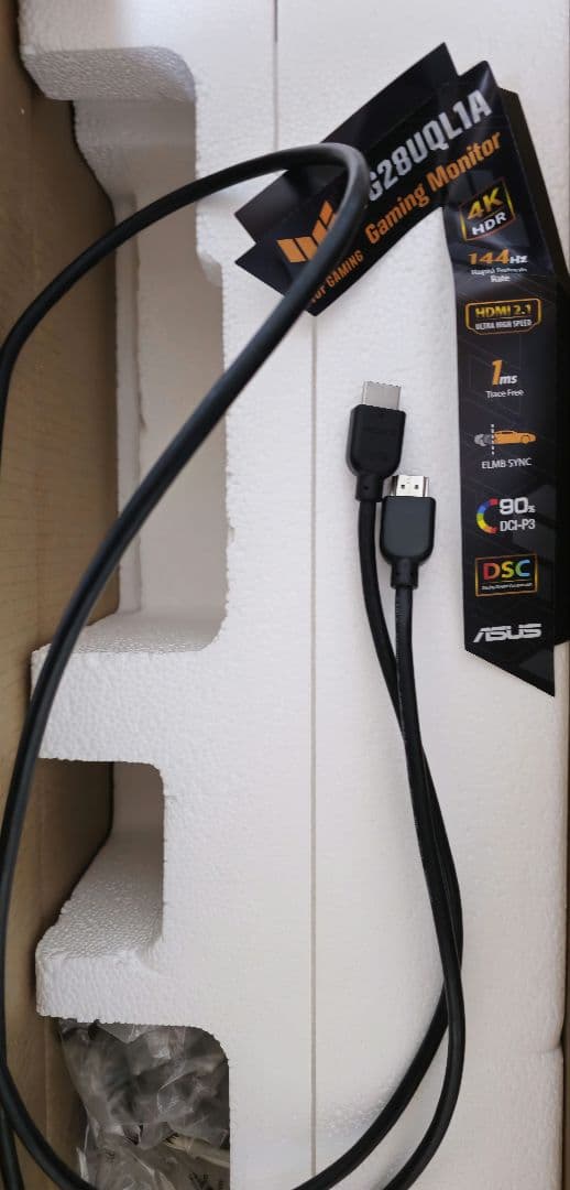 ASUS 28インチ 4K 144hz ゲーミングモニター VG28UQL1