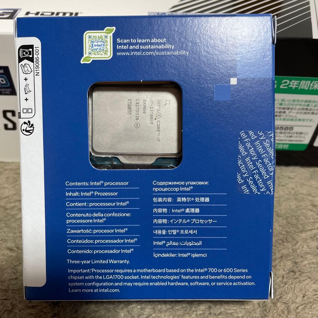 CORE i7 13700KFとASRock Z790 PRO RS/D4