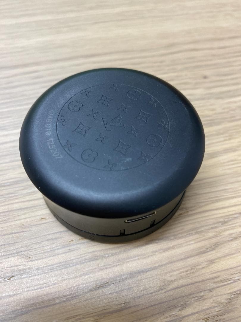 LOUIS VUTTONのホライゾンワイアレスイヤホン