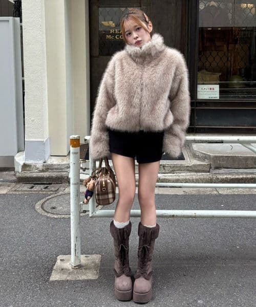 フェイクファーショートコート ベージュ