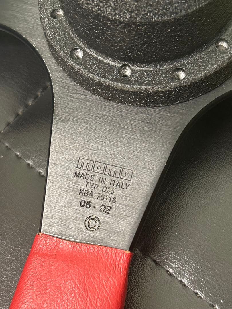 MOMO ベネトン　TEAM F1 ステアリング　ハンドル