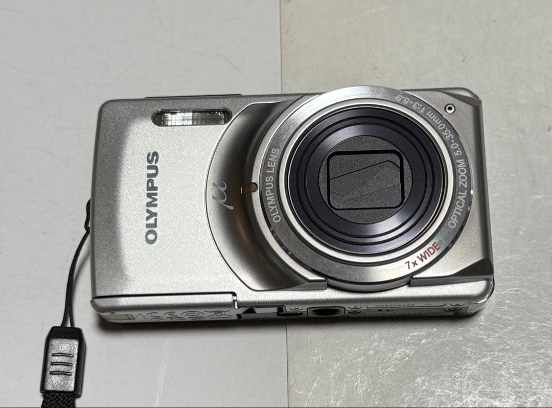 オリンパス OLYMPUS μ-7010 シルバー
