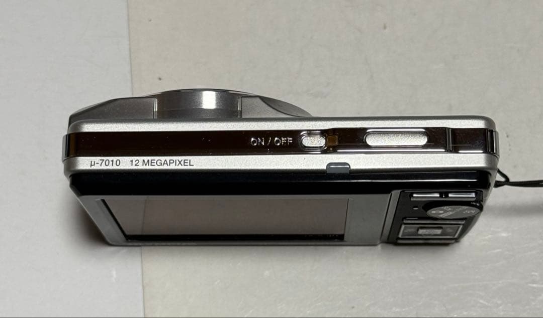 オリンパス OLYMPUS μ-7010 シルバー