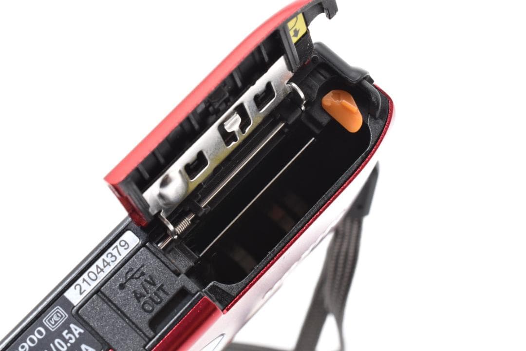 美品Nikon COOLPIX S2900レッド　コンパクトデジタルカメラ971