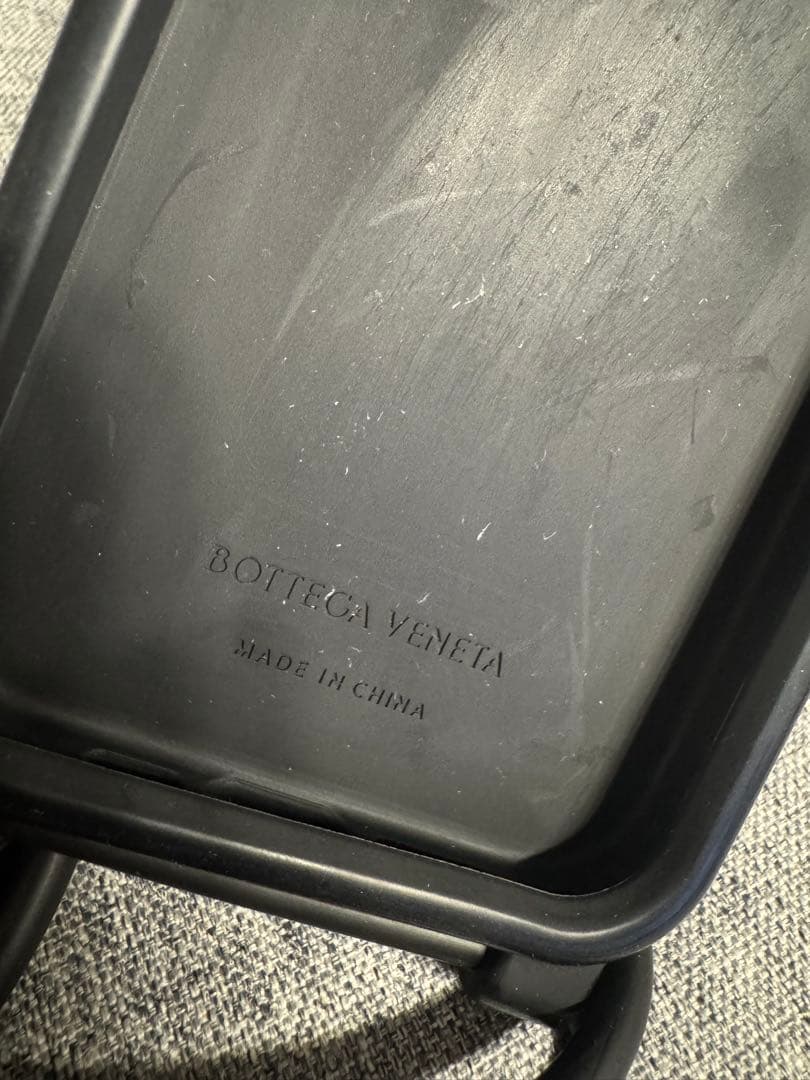 Bottega Veneta iPhone 15 Proケース