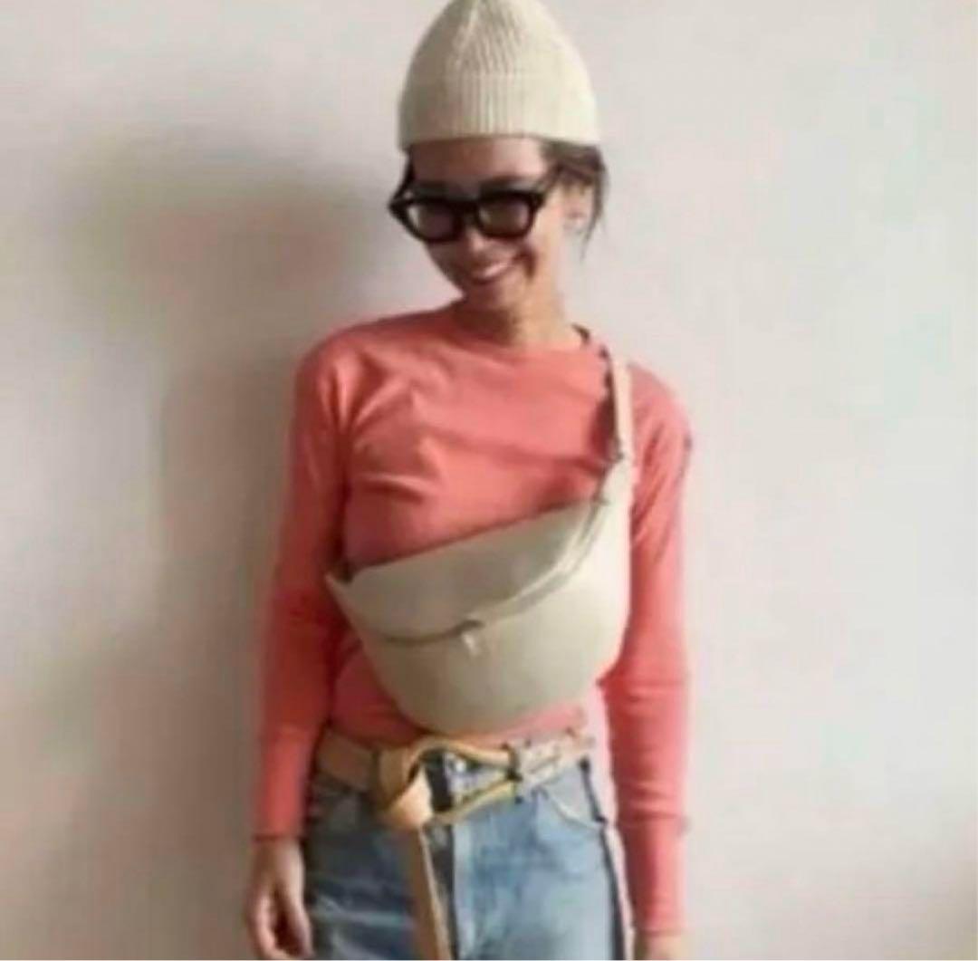 ch!iiibagシュリンクウエストバッグ オフホワイト chiiibag