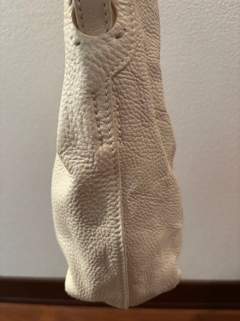 ⭐︎gentenゲンテン⭐︎ ホワイトレザー ハンドバッグ